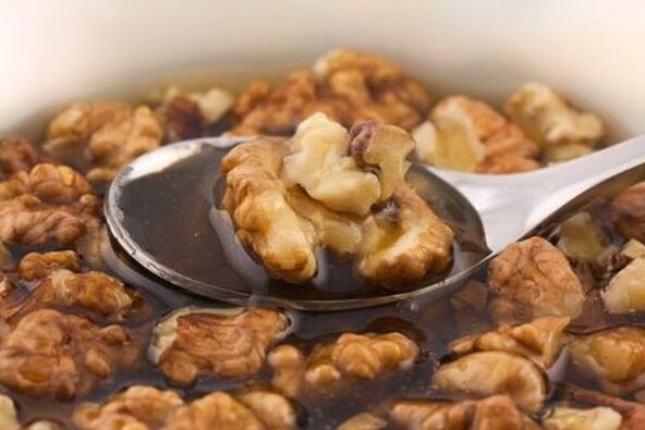 العسل والمكسرات للفاعلية